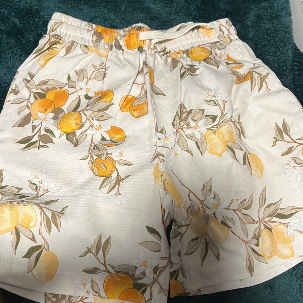 Kith Kids Camp Short Size 7 . Never Worn.